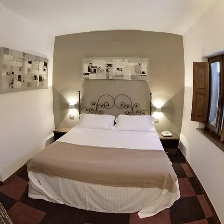Del Chianti Hotell